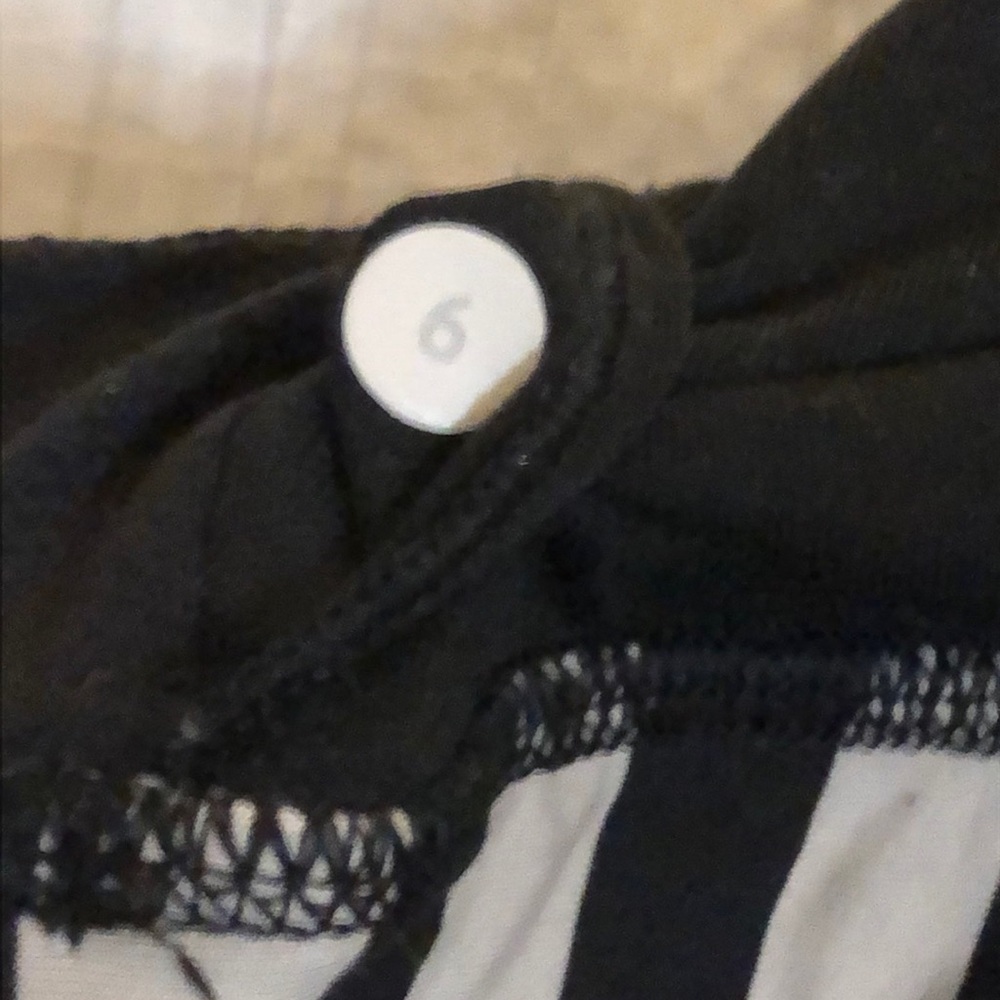 Lululemon Rest Less Tank B1-28 - Picture 10 of 11